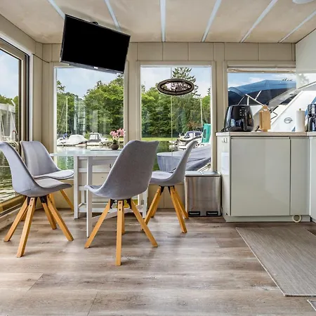 Hausboot Emma Blue Tekne