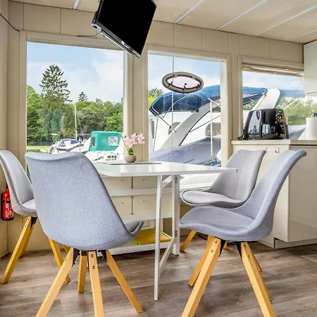 Tekne Hausboot Emma Blue Röbel